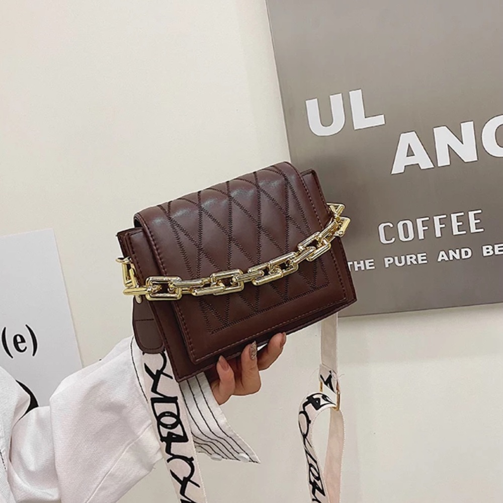 Women’s shoulder bag